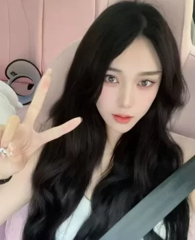 朋友介绍的极品的美女