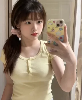 丰满服务系波霸妹