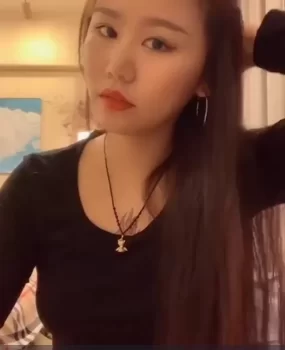 19岁的蜀山小姐姐