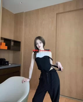 粉嫩的舞蹈老师