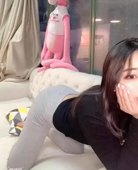 小妖  98年